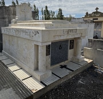 Restauration de monument funéraire